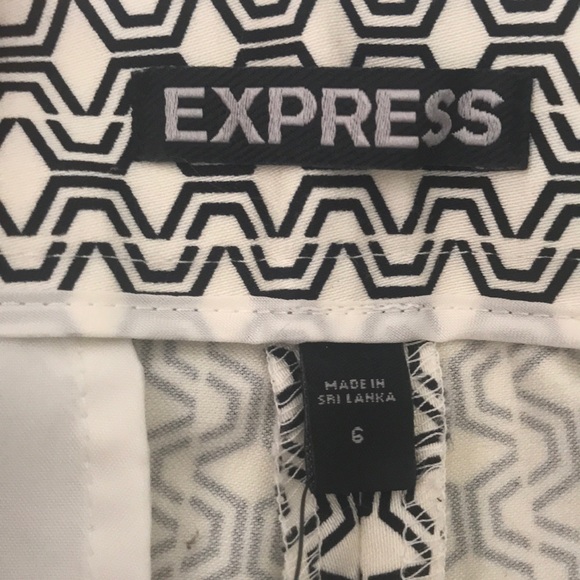 Express NWT zig-zag Shorts Black & Off-White - Picture 3 of 8